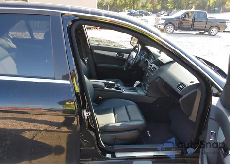 2008 Mercedes-Benz C 300 Luxury 4Matic/Sport 4Matic from USA, damaged, VIN WDDGF81X68F049502